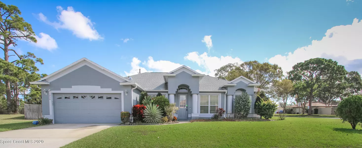 1898 Barrington CIR, Rockledge, FL 32955