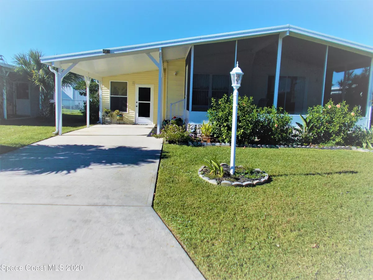 Barefoot Bay, FL 32976,1013 Ginger LN