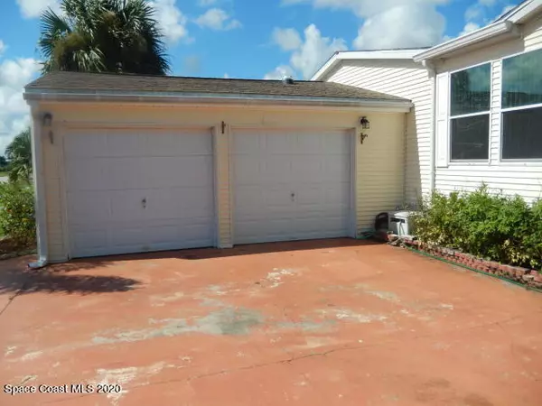 Barefoot Bay, FL 32976,1116 WATERWAY DR