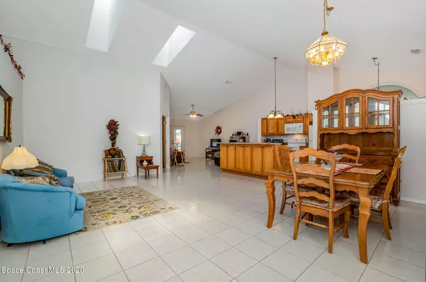 Melbourne, FL 32901,100 Oak Lake RD