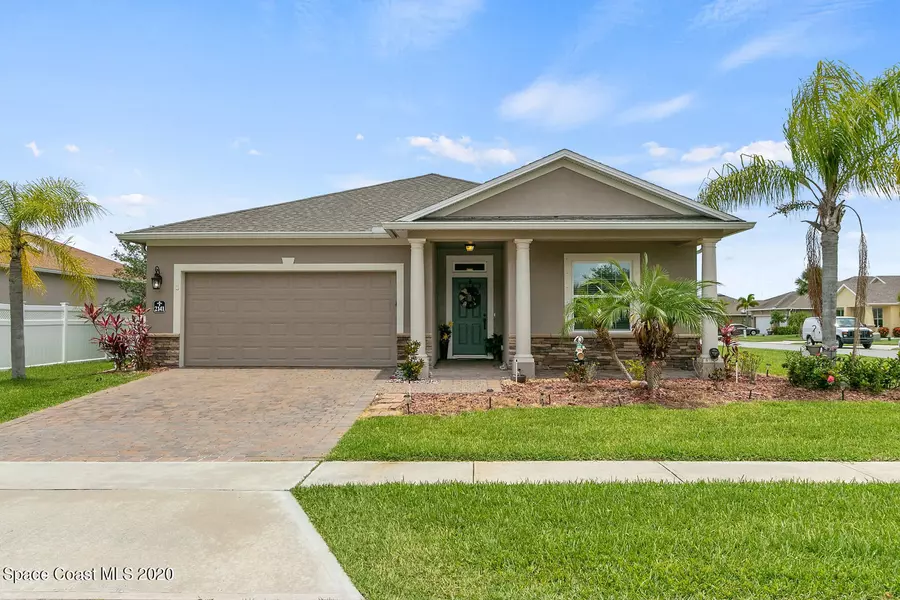 2141 Bridgeport CIR, Rockledge, FL 32955