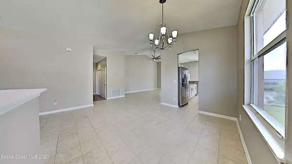 Melbourne, FL 32904,1035 Venetian DR #205