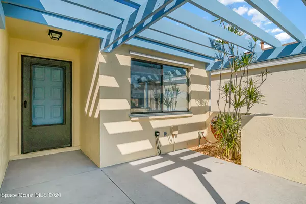 Melbourne, FL 32935,1726 Bluebird CT