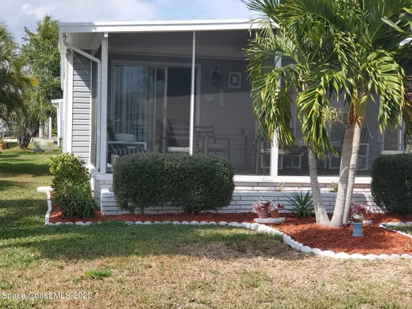 Barefoot Bay, FL 32976,1009 Ginger LN