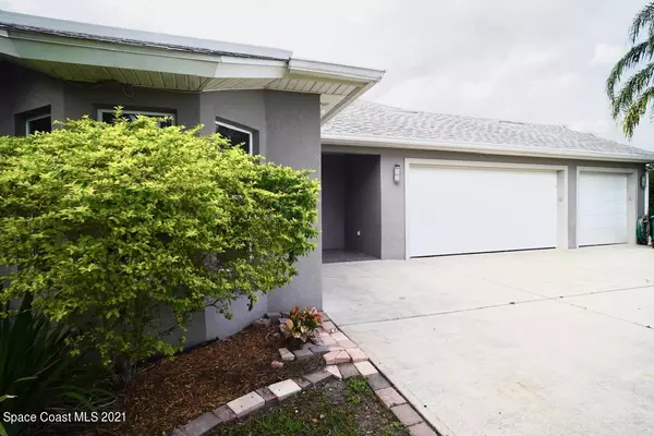 Grant Valkaria, FL 32949,5615 Cypress Creek DR