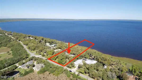 3730 Lake Harney CIR, Geneva, FL 32732