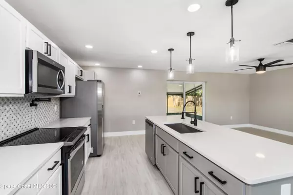 Satellite Beach, FL 32937,175 Clairbourne AVE