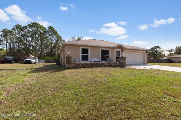 Palm Bay, FL 32909,839 Trinidad AVE SE #12