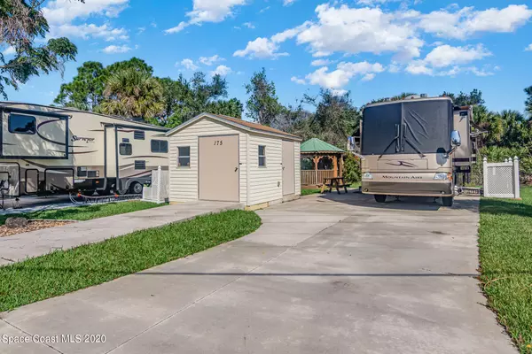 175 Plantation DR, Titusville, FL 32780