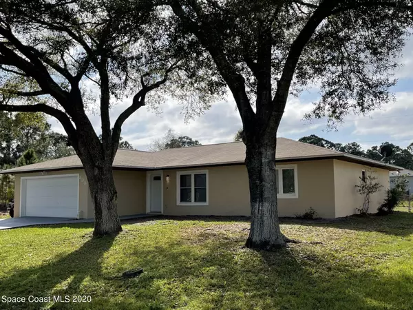 830 Trinidad AVE SE, Palm Bay, FL 32909