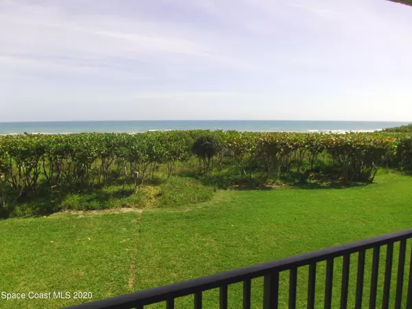 Cape Canaveral, FL 32920,7400 Ridgewood AVE #204