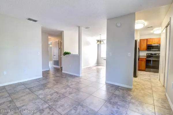 Merritt Island, FL 32953,275 Spring DR #3