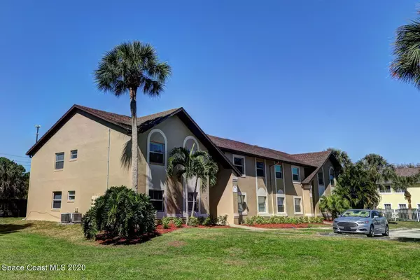 Merritt Island, FL 32953,275 Spring DR #3