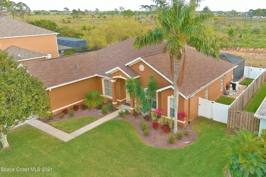 328 Castlewood LN, Rockledge, FL 32955