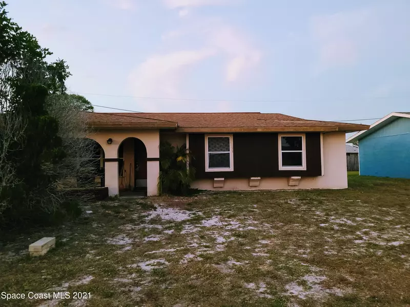 3211 Edgewood DR NE, Palm Bay, FL 32905