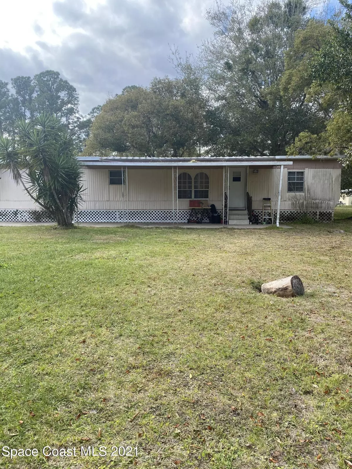 Mims, FL 32754,3336 Brevard RD