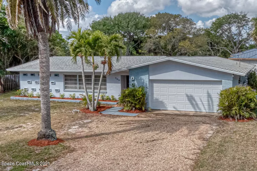 700 Pine ST, Melbourne Beach, FL 32951