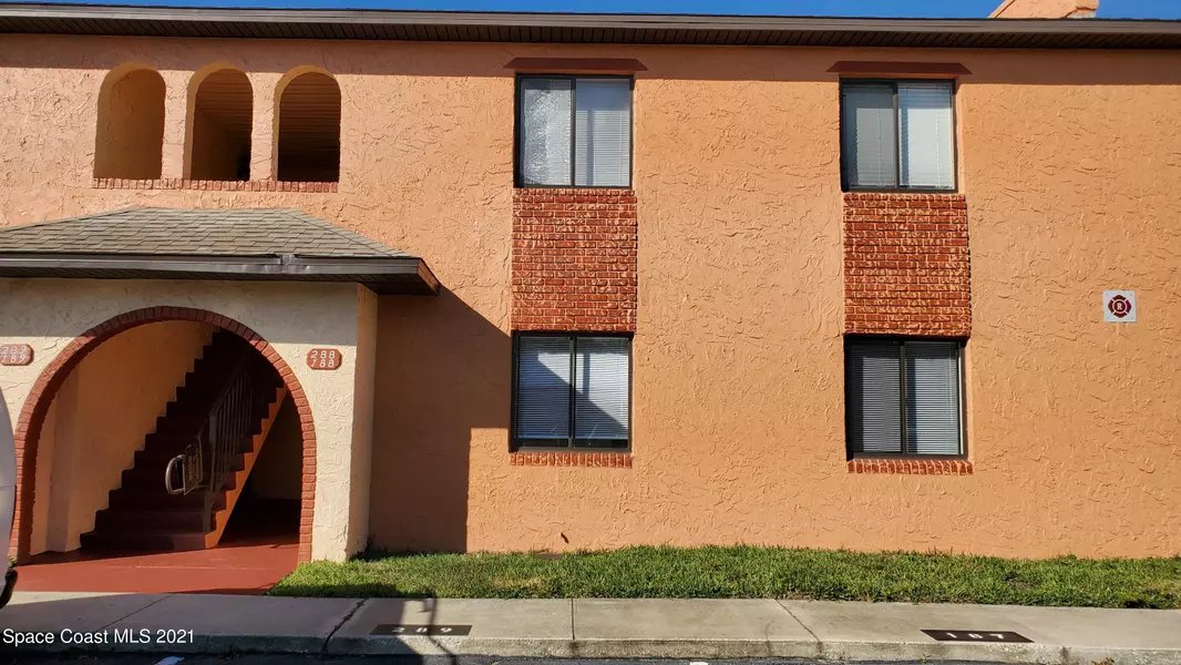 188 San Juan CIR, Melbourne, FL 32935