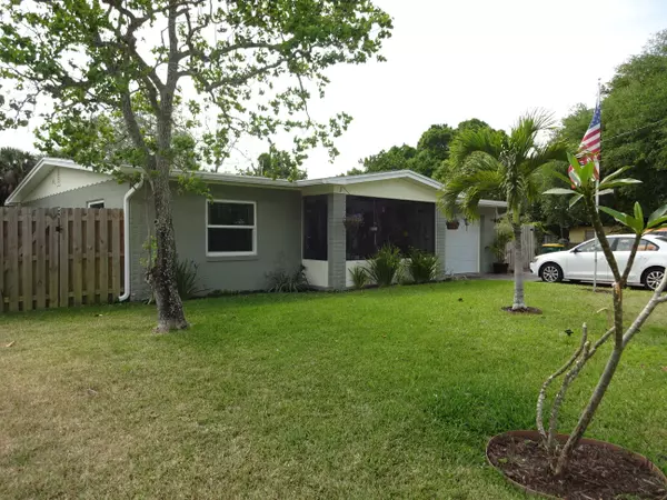 285 Le Jeune DR, Merritt Island, FL 32953