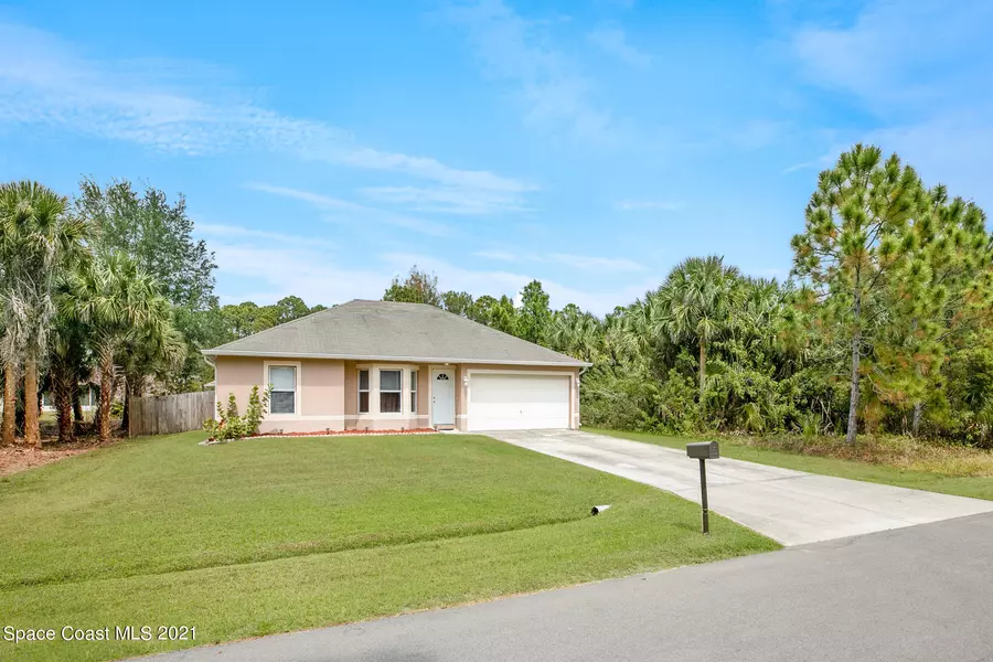 479 Scanlon RD SW, Palm Bay, FL 32908