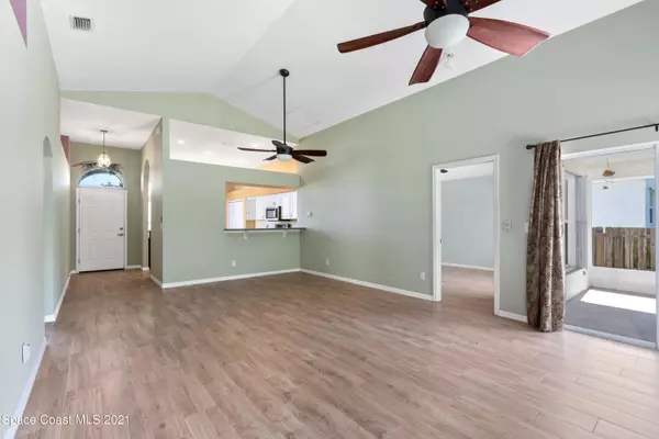 Palm Bay, FL 32905,1004 Pine Creek CIR NE