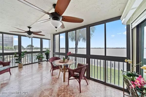 250 S Sykes Creek Pkwy #201, Merritt Island, FL 32952