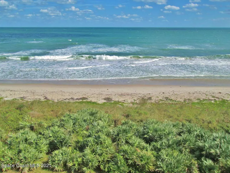 1907 Highway A1a #403, Indian Harbour Beach, FL 32937