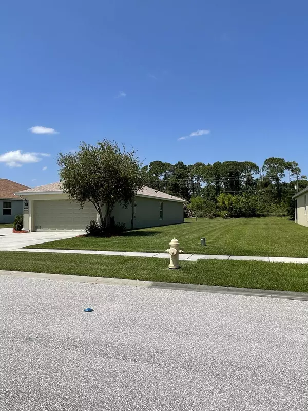 Palm Bay, FL 32909,1504 Dittmer CIR SE