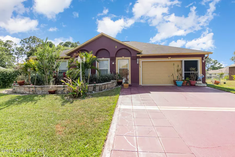 440 Danis RD SW, Palm Bay, FL 32908