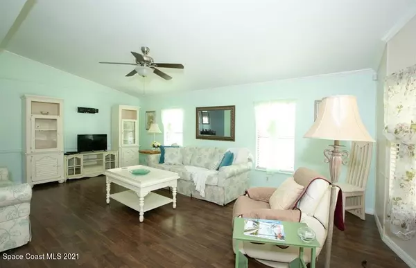 Barefoot Bay, FL 32976,200 Calico CT