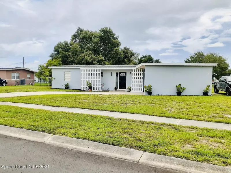 805 Canada ST NE, Palm Bay, FL 32905