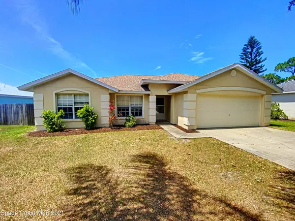 1543 Bronco DR, Melbourne, FL 32940