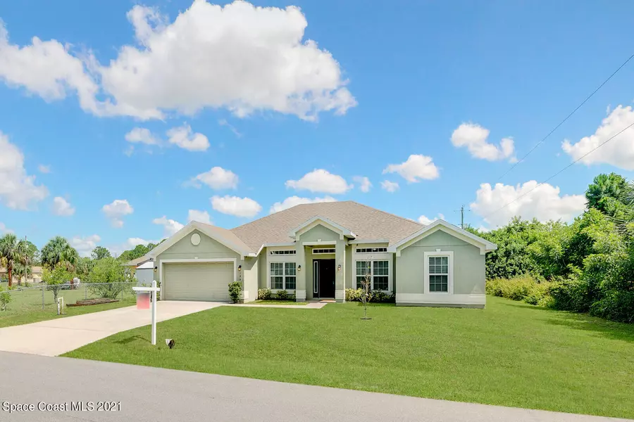 1841 Jayhawk CT NW, Palm Bay, FL 32907