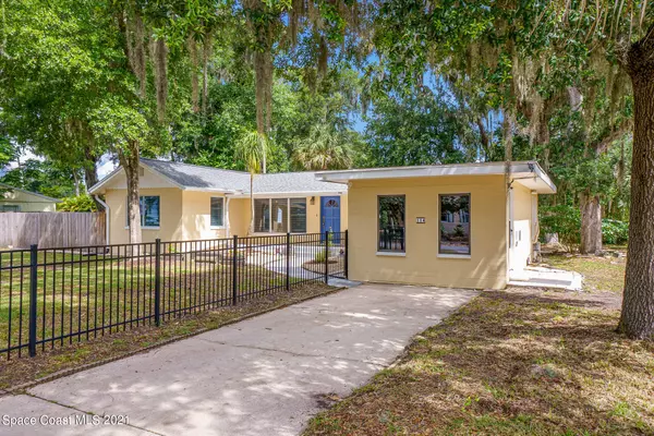 114 9th ST, New Smyrna Beach, FL 32168