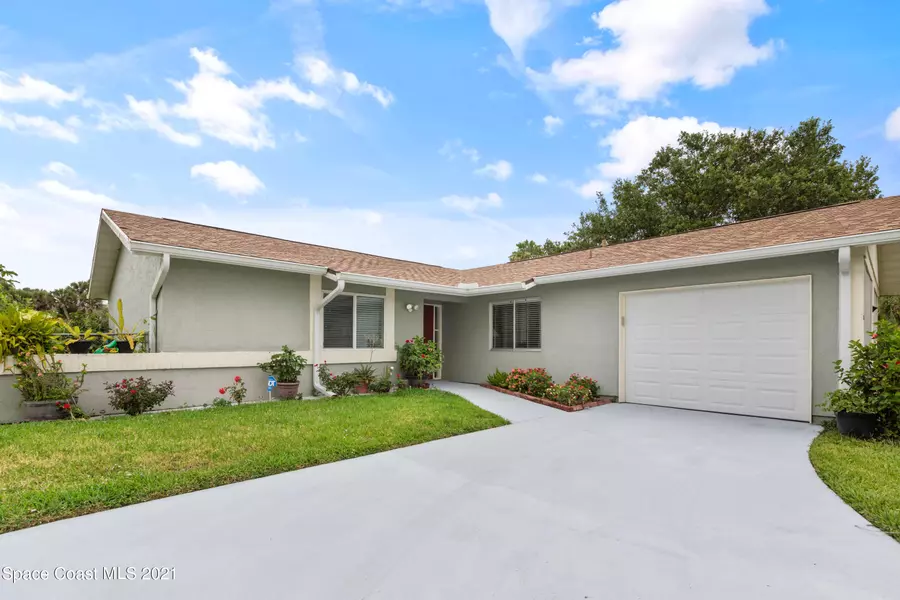 1245 Linmoor CIR NE, Palm Bay, FL 32907