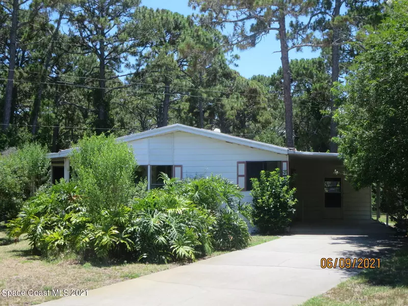 414 Schooner AVE, Edgewater, FL 32141