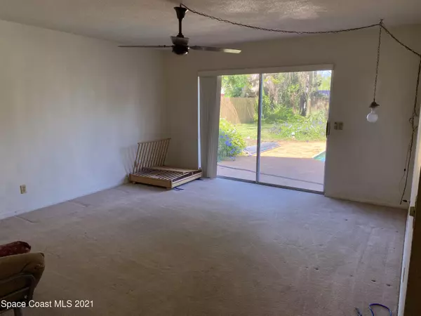 Rockledge, FL 32955,966 Brunswick CT