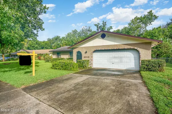 2010 King Richard DR, Titusville, FL 32796