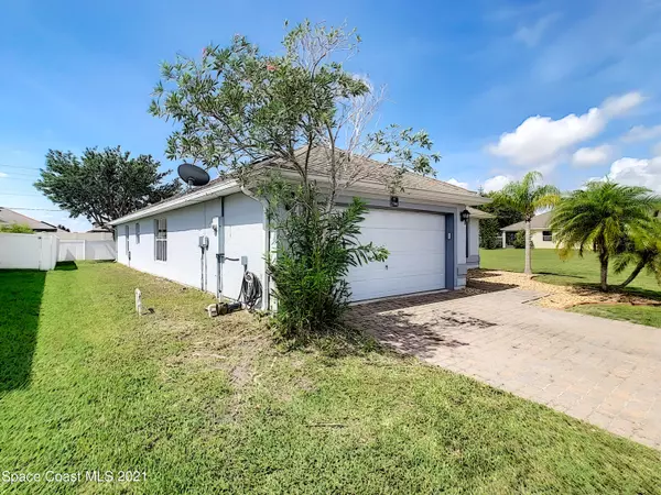 Rockledge, FL 32955,2300 Bridgeport CIR