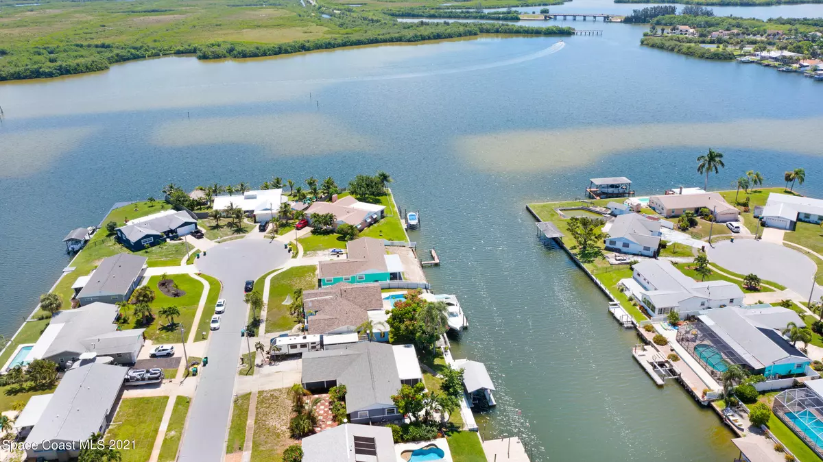 Merritt Island, FL 32953,455 Carrioca CT