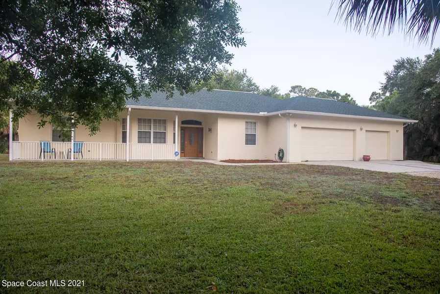 2324 Candy LN, Malabar, FL 32950