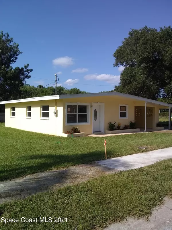 576 Lincoln AVE, Merritt Island, FL 32953