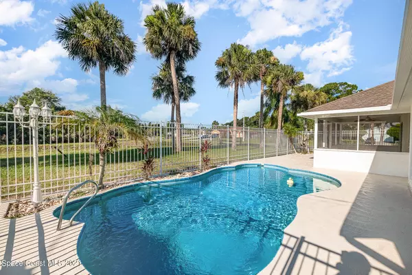 Palm Bay, FL 32909,1491 Ruffin CIR SE