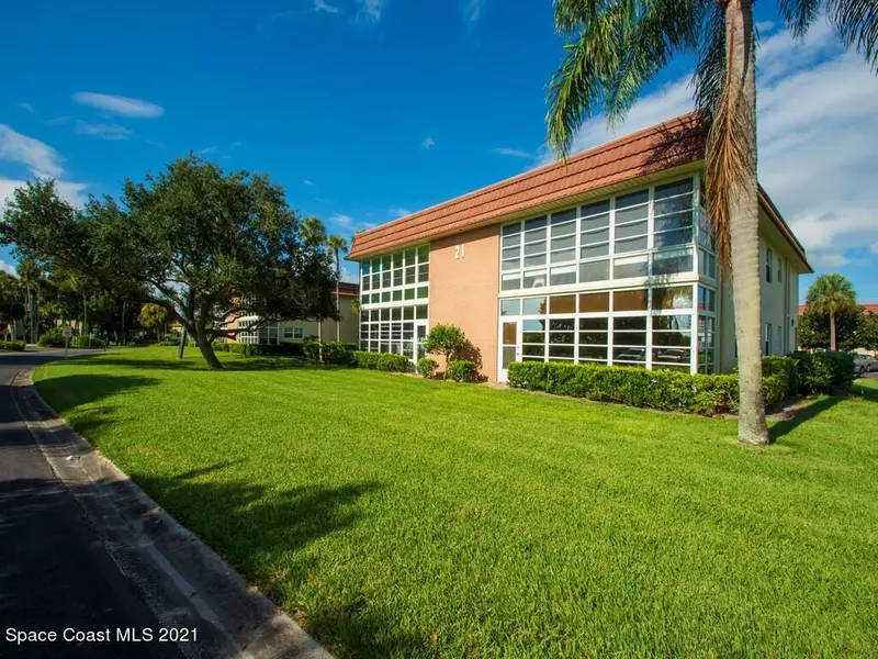 21 Vista Gardens TRL #107, Vero Beach, FL 32962