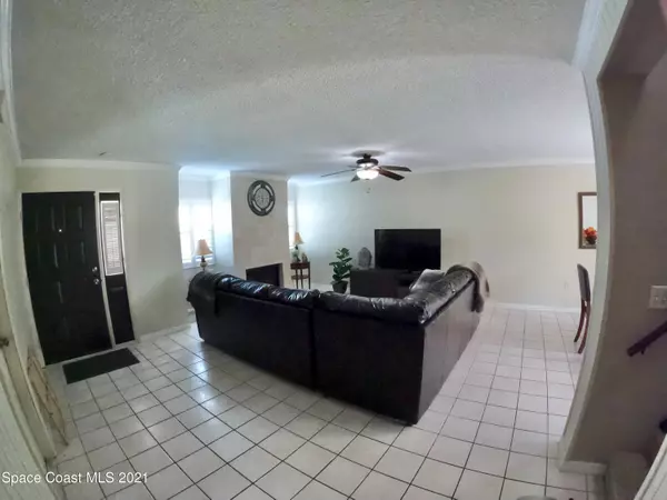 Palm Bay, FL 32905,604 Cedar Side CIR NE #122