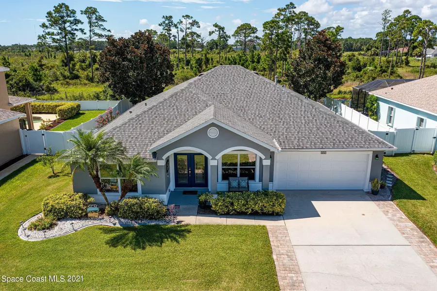 352 Castlewood LN, Rockledge, FL 32955