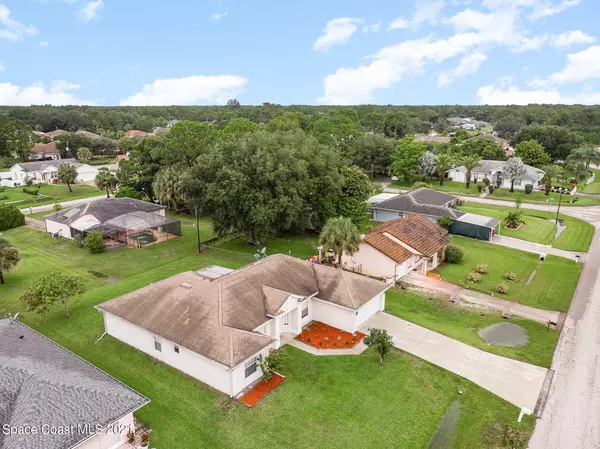 Palm Bay, FL 32909,877 Seven Gables CIR SE