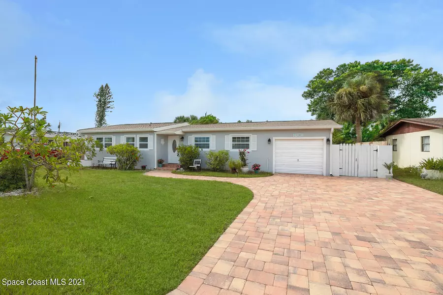 228 NE 1st CT, Satellite Beach, FL 32937