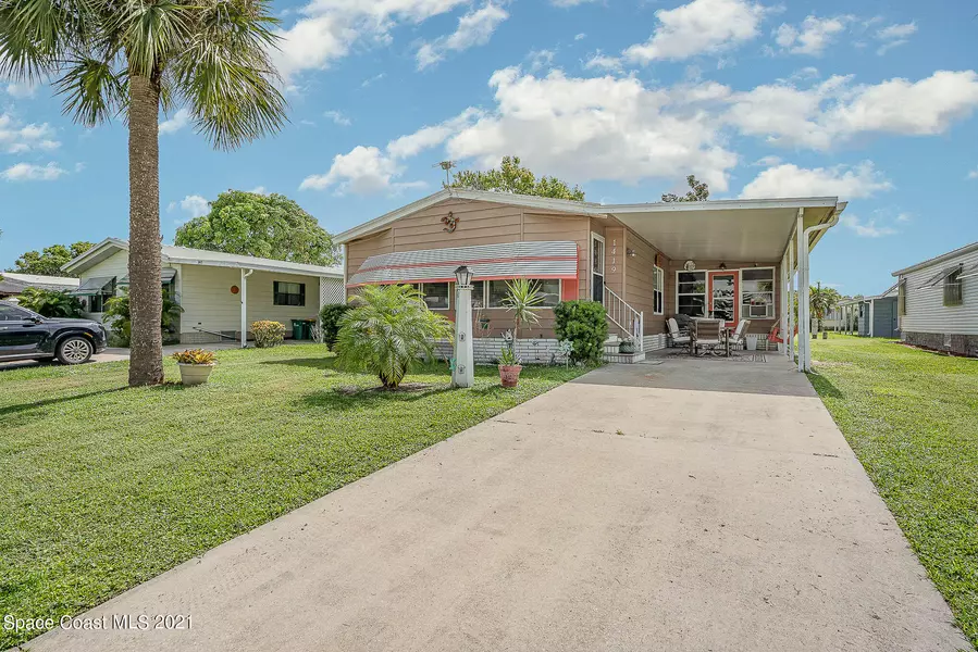 1419 Barefoot CIR, Sebastian, FL 32976