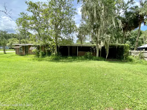 Astor, FL 32102,23903 Coon RD